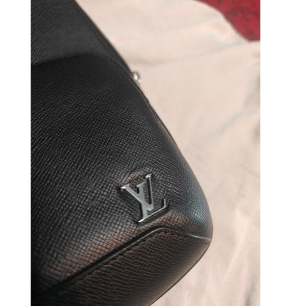 Сумка • Louis Vuitton • Черный