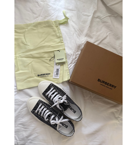 Кеды • Burberry • Белый