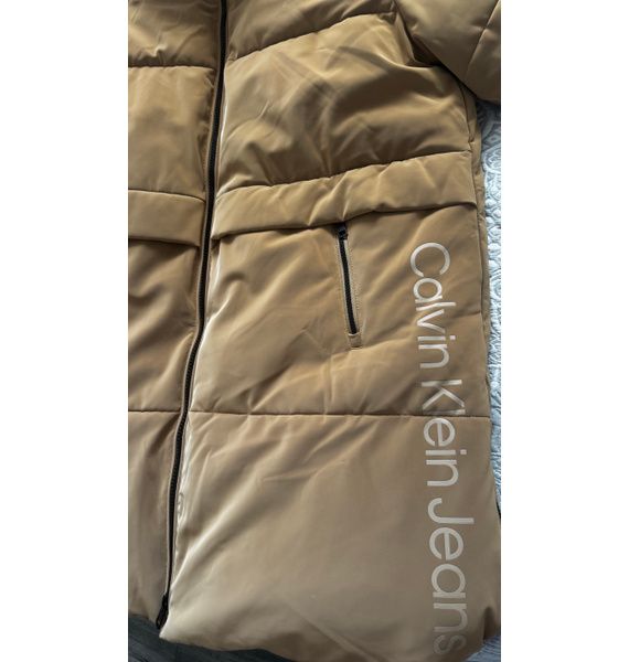 Куртка • Calvin Klein Jeans • Бежевый