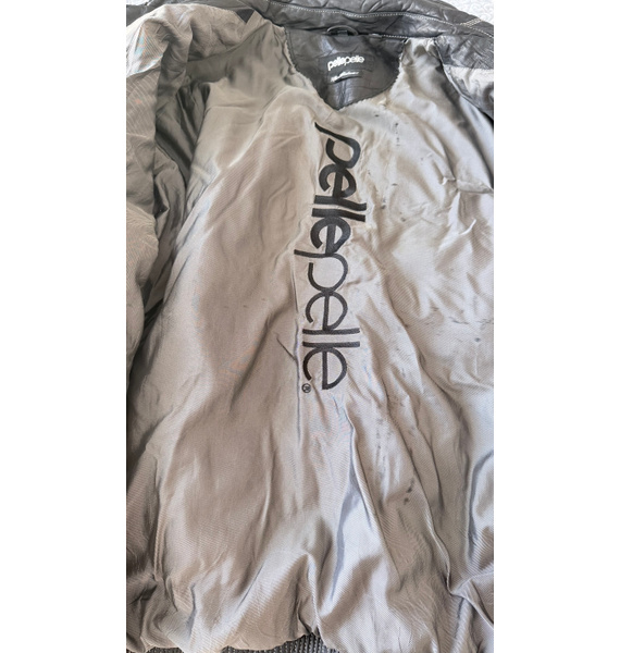 Куртка • Pelle Pelle • Черный
