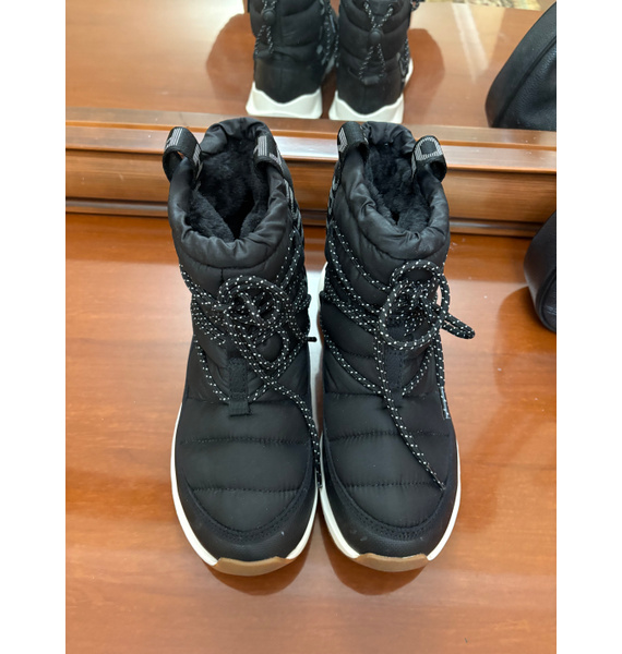 Дутики • The North Face • Черный