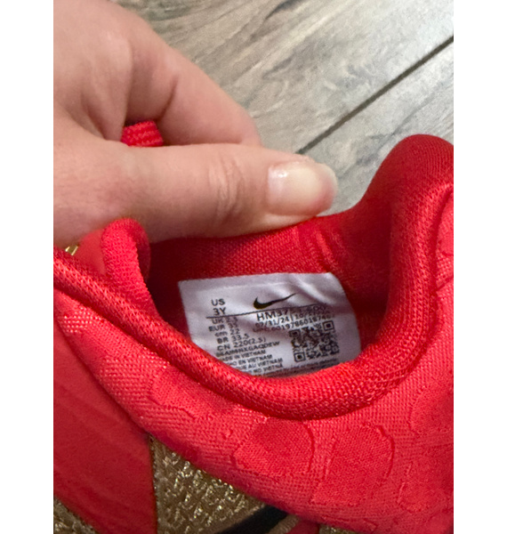 Кроссовки • Nike • Красный