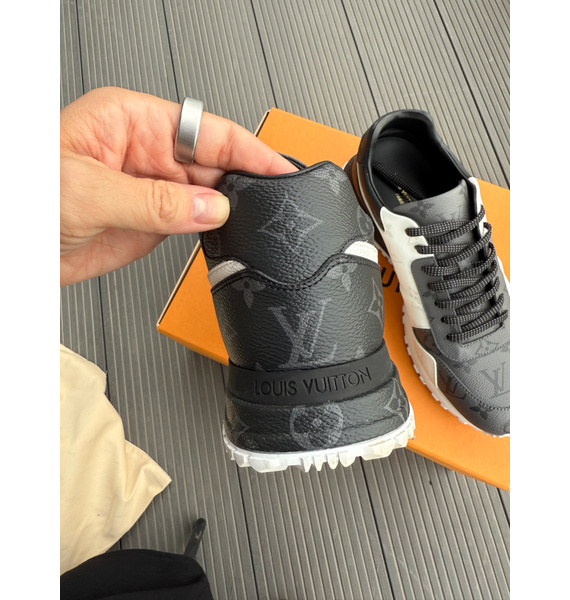 Кроссовки • Louis Vuitton • Серый