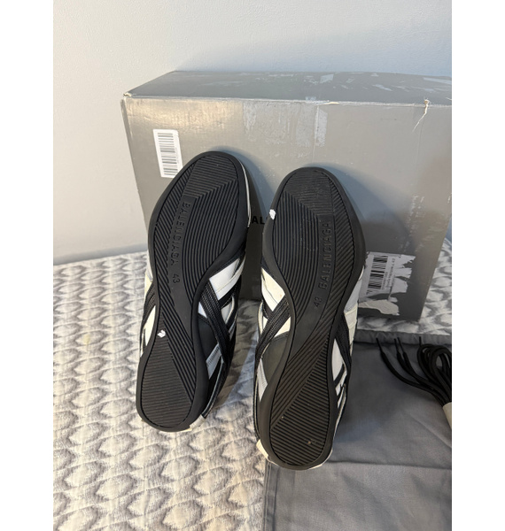 Кроссовки • Balenciaga • Черный
