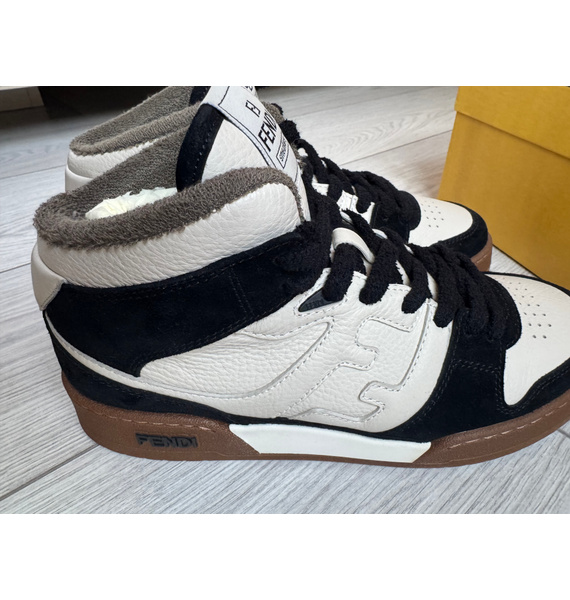 Кеды • Fendi • Другое