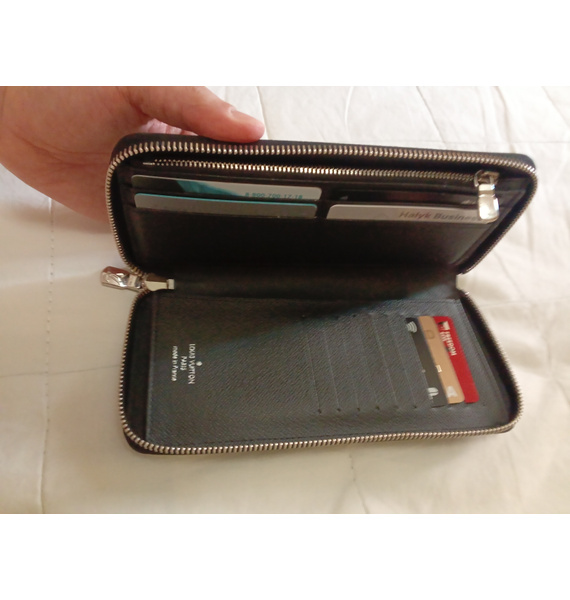 Кошелек • Louis Vuitton • Серый