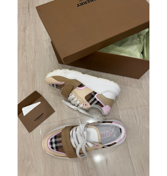 Кроссовки • Burberry • Другое