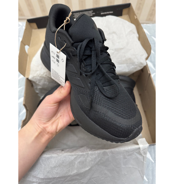 Кроссовки • adidas • Черный
