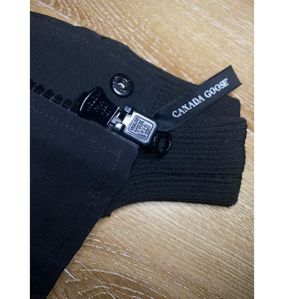 Куртка • Canada Goose • Черный