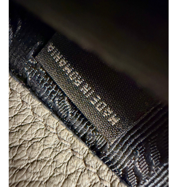 Сумка • Prada • Серый