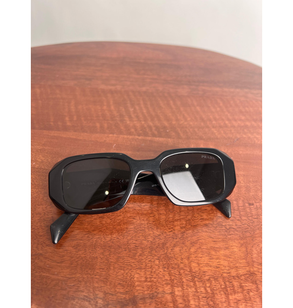 Очки • Prada Eyewear • Черный