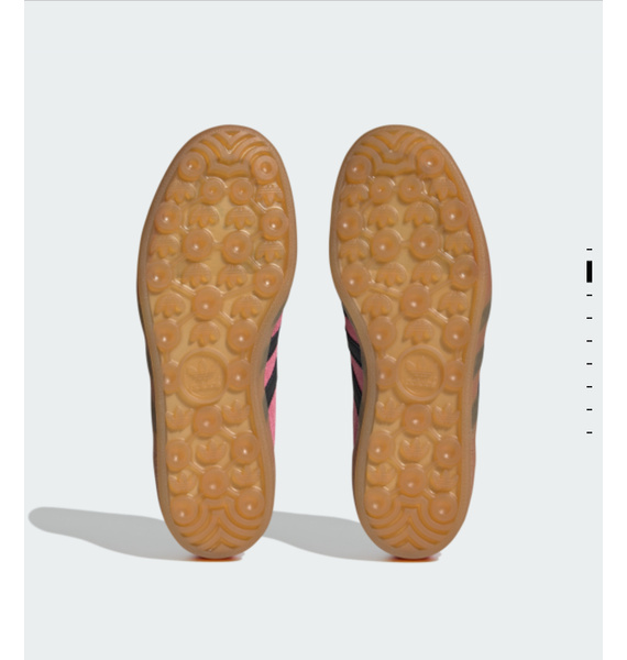 Кроссовки • adidas • Розовый