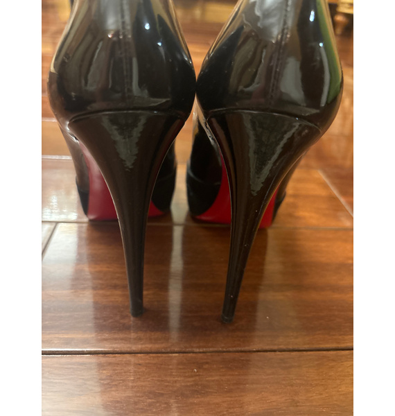 Туфли • Christian Louboutin • Черный