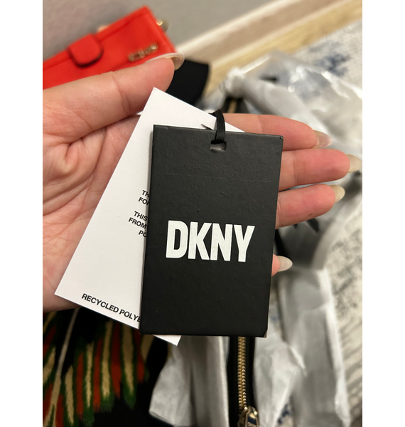 Сумка • DKNY • Черный