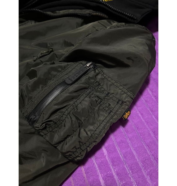 Бомбер • Alpha Industries • Зеленый