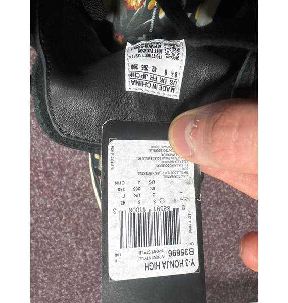 Кроссовки • Y-3 • Другое