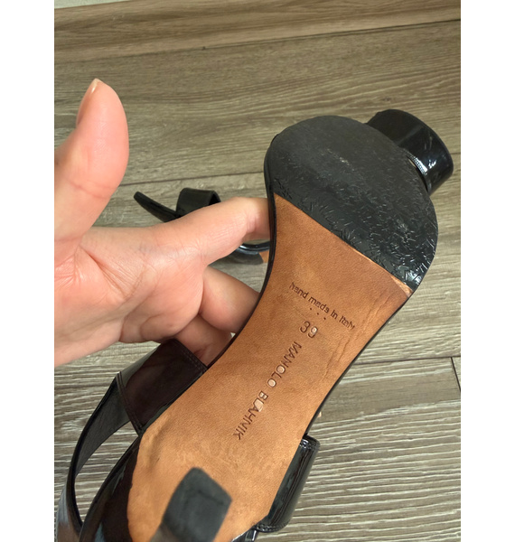 Сандалии • Manolo Blahnik • Черный