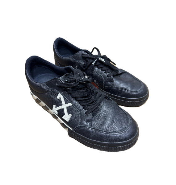 Кроссовки • Off-White • Черный