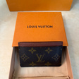 Картхолдер • Louis Vuitton • Коричневый