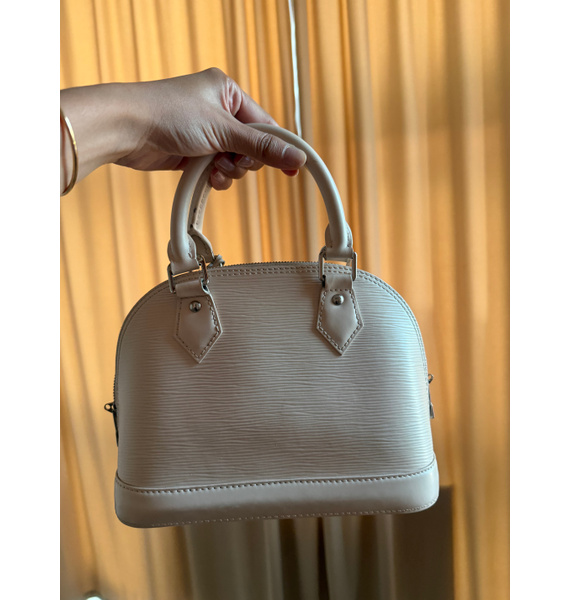 Сумка • Louis Vuitton • Бежевый