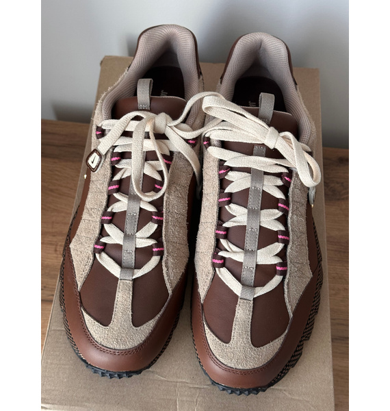 Кроссовки • Nike • Коричневый