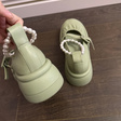 Сандалии • Charles & Keith • Салатовый