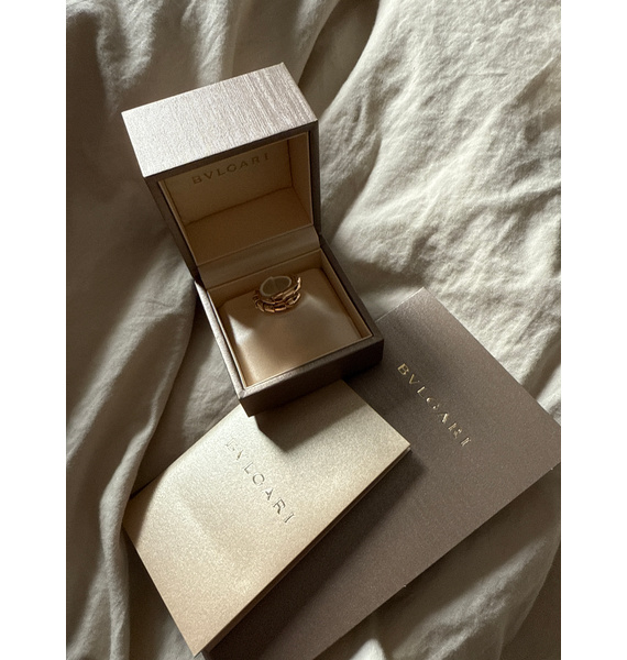 Кольцо • Bvlgari • Розовый