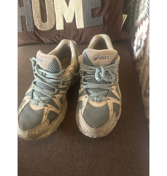 Кроссовки • ASICS • Зеленый