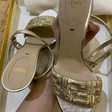 Босоножки • Fendi • Золотой