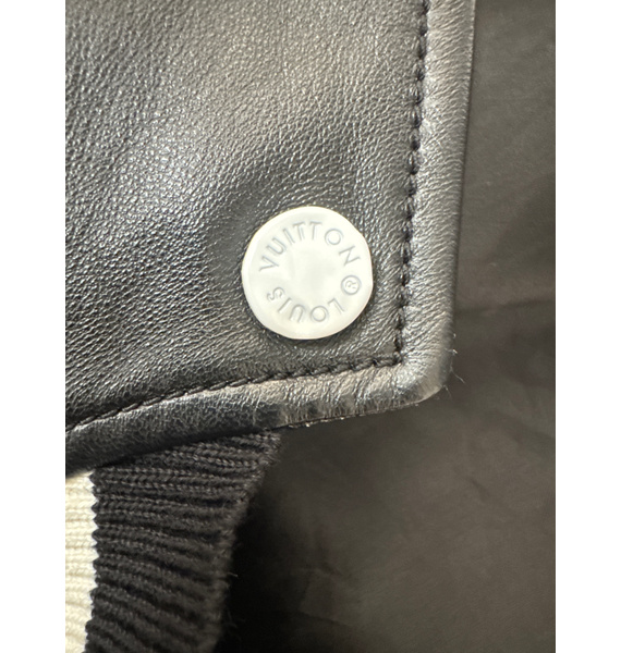 Куртка • Louis Vuitton • Черный