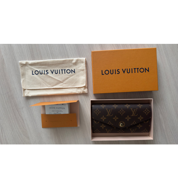 Кошелёк • Louis Vuitton • Коричневый