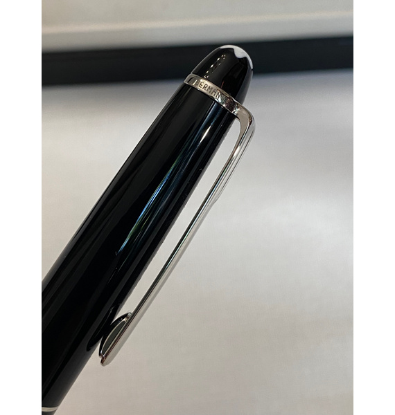 Ручка • Montblanc • Черный
