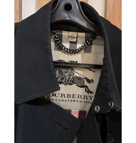 Плащ • Burberry • Черный
