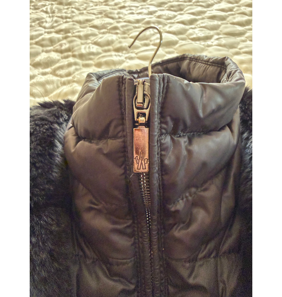 Пуховик • Moncler • Черный
