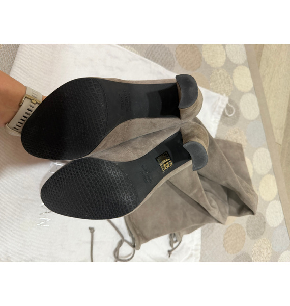 Ботфорты • Stuart Weitzman • Бежевый