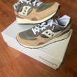 Кроссовки • Saucony • Бежевый