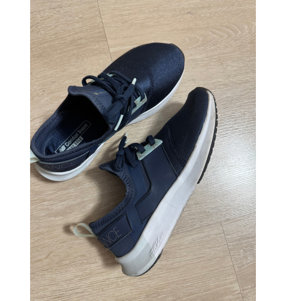 Кросcовки • New Balance • Синий