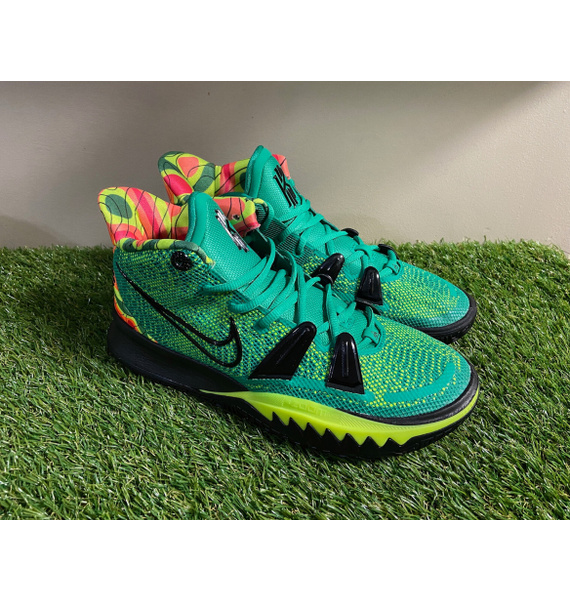 Кроссовки • Nike • Другое