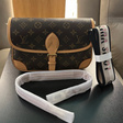 Сумка • Louis Vuitton • Коричневый