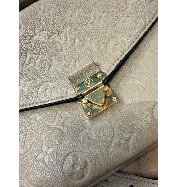 Сумка • Louis Vuitton • Бежевый