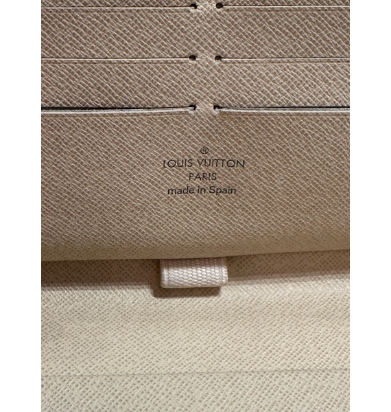 Кошелек • Louis Vuitton • Другое