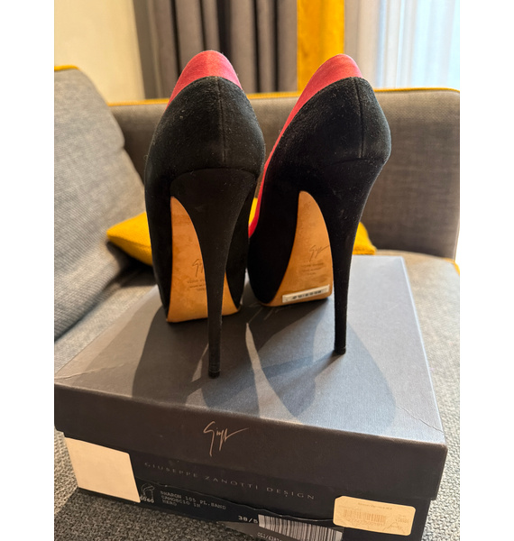 Туфли • Giuseppe Zanotti • Черный