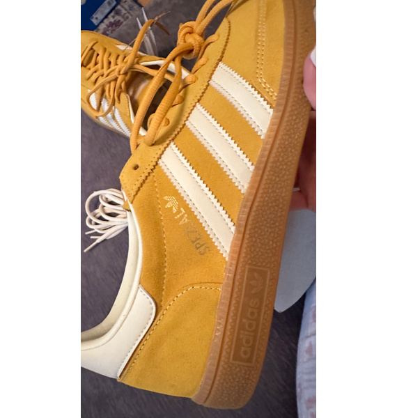 Кроссовки • adidas Originals • Желтый