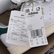 Кроссовки • adidas • Белый