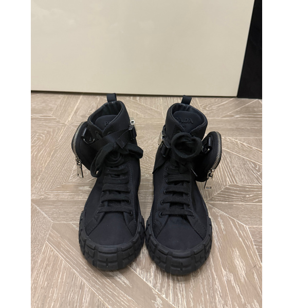 Кроссовки • Prada • Черный