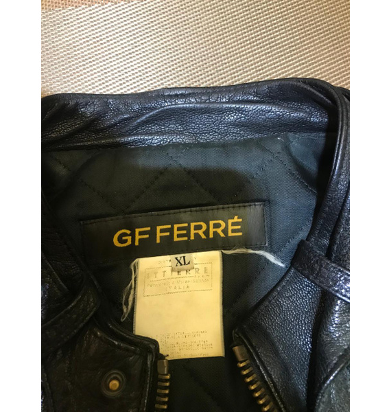 Куртка • Gianfranco Ferre • Черный