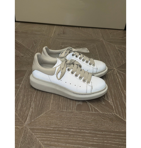 Кроссовки • Alexander McQueen • Белый