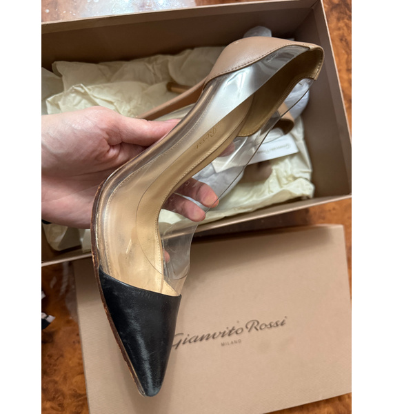 Туфли • Gianvito Rossi • Бежевый