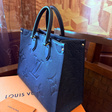 Сумка • Louis Vuitton • Черный