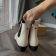 Сапоги • UGG • Белый